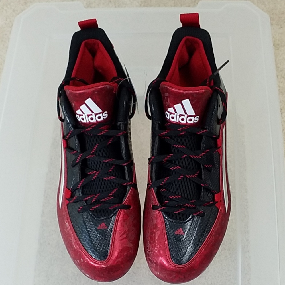 ADIDAS~Men's Sz 9-13~Red/Black Football Shoes NEW - Picture 4 of 5